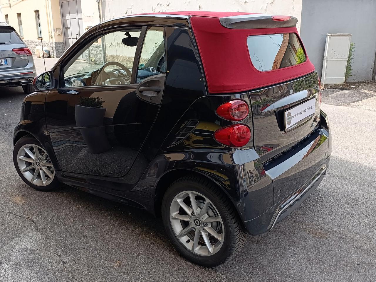 Smart ForTwo 1.0 71cv cabrio passion FL Capote Rossa