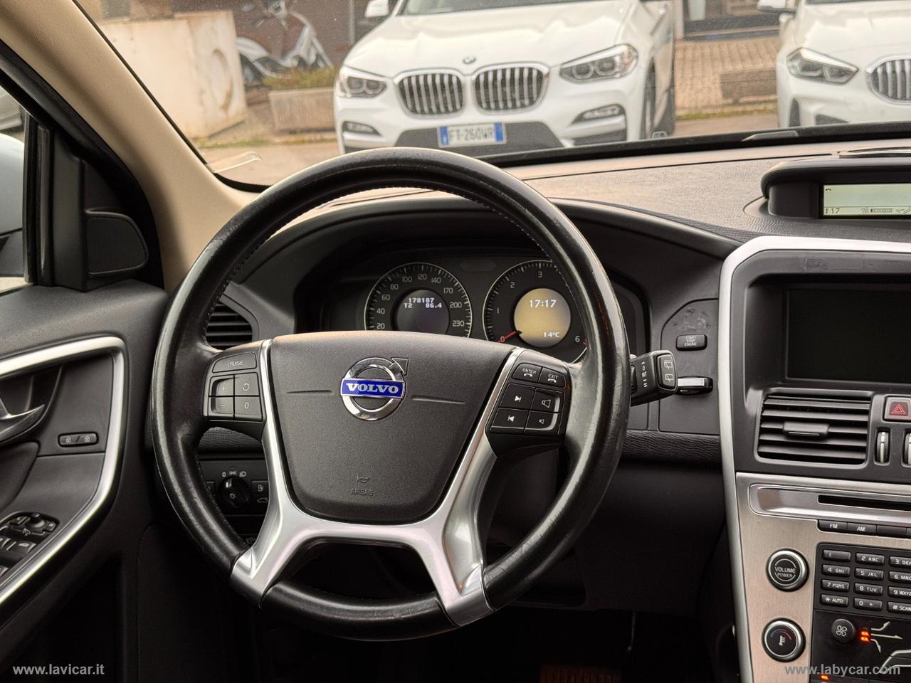 VOLVO XC60 D4 Geartronic Momentum