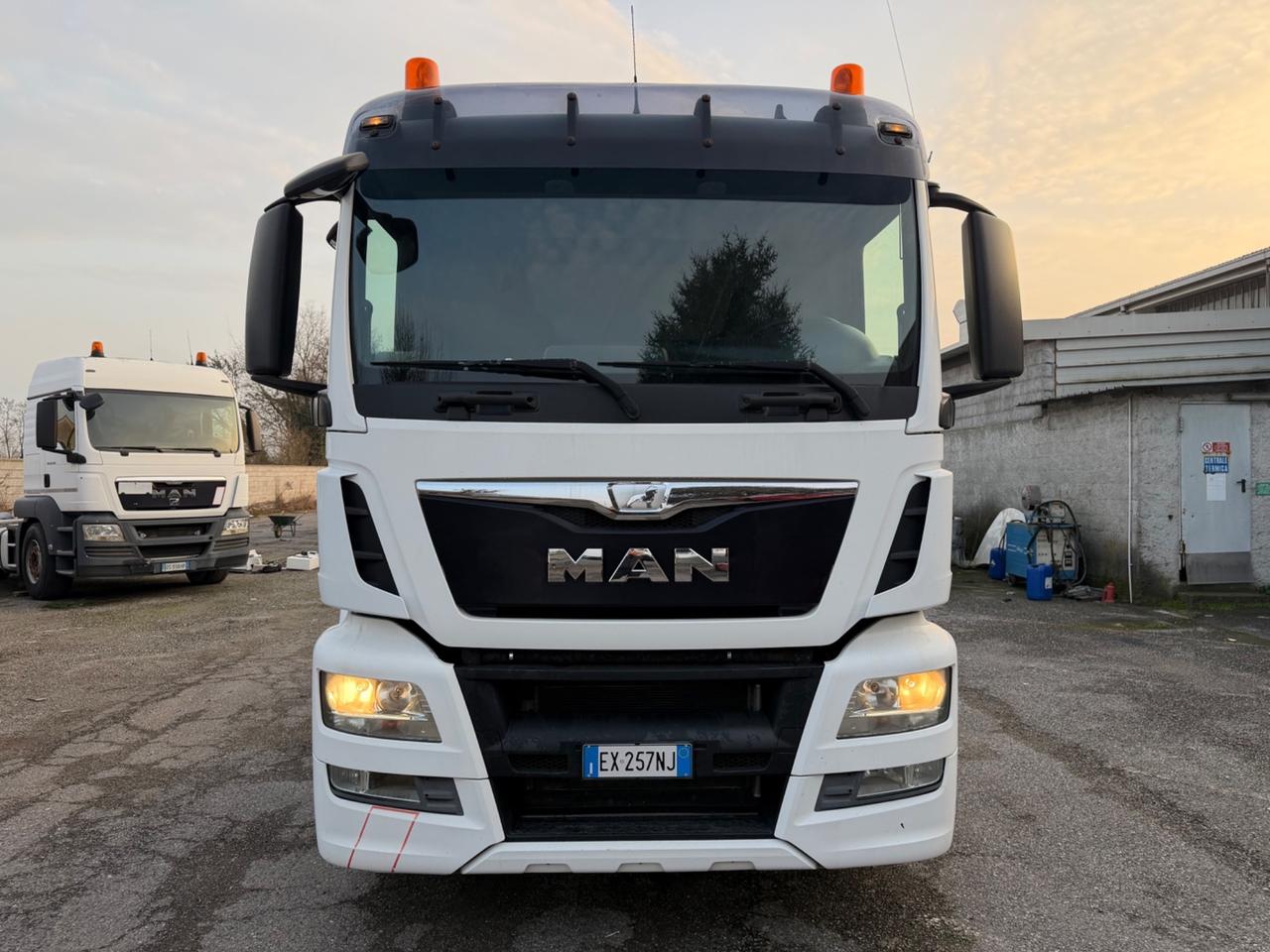Man tgs 18.440 euro6 motore d26. 2015 manuale