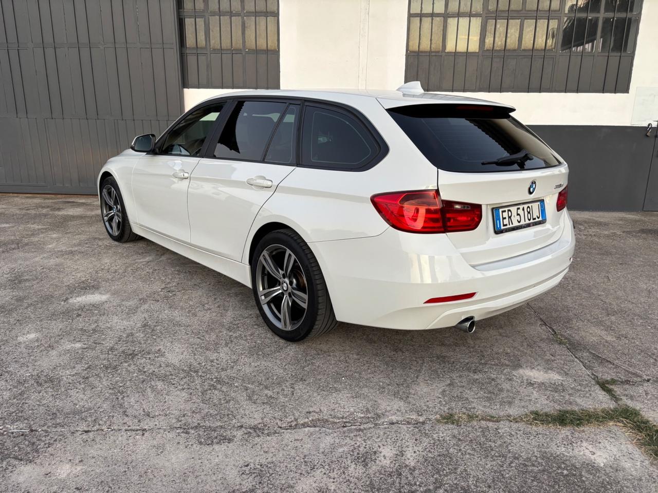 Bmw 318d 143cv. Garanzia 12 mesi. Neopatentati