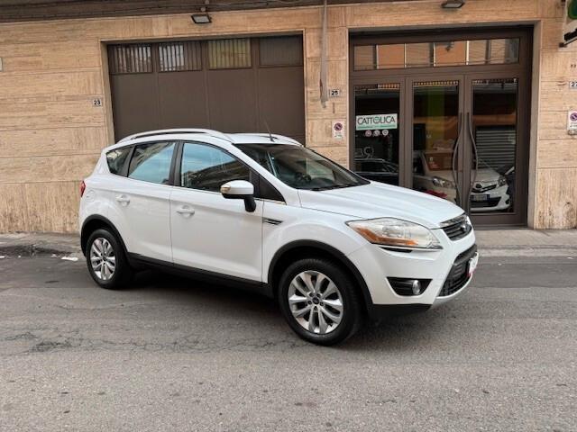 Ford Kuga 2.0 TDCi 136 CV 4WD Titanium