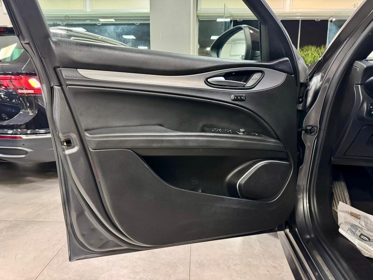 Alfa Stelvio 2.2 TD 210CV AT8 Q4 Veloce 2021