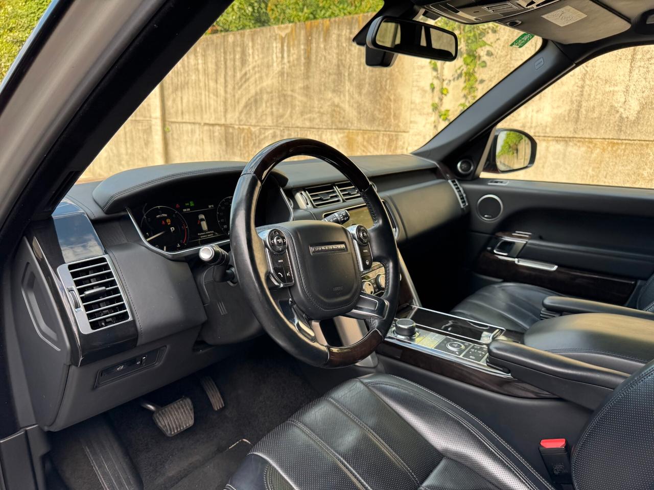 Land Rover Range Rover 3.0 TDV6 Autobiography