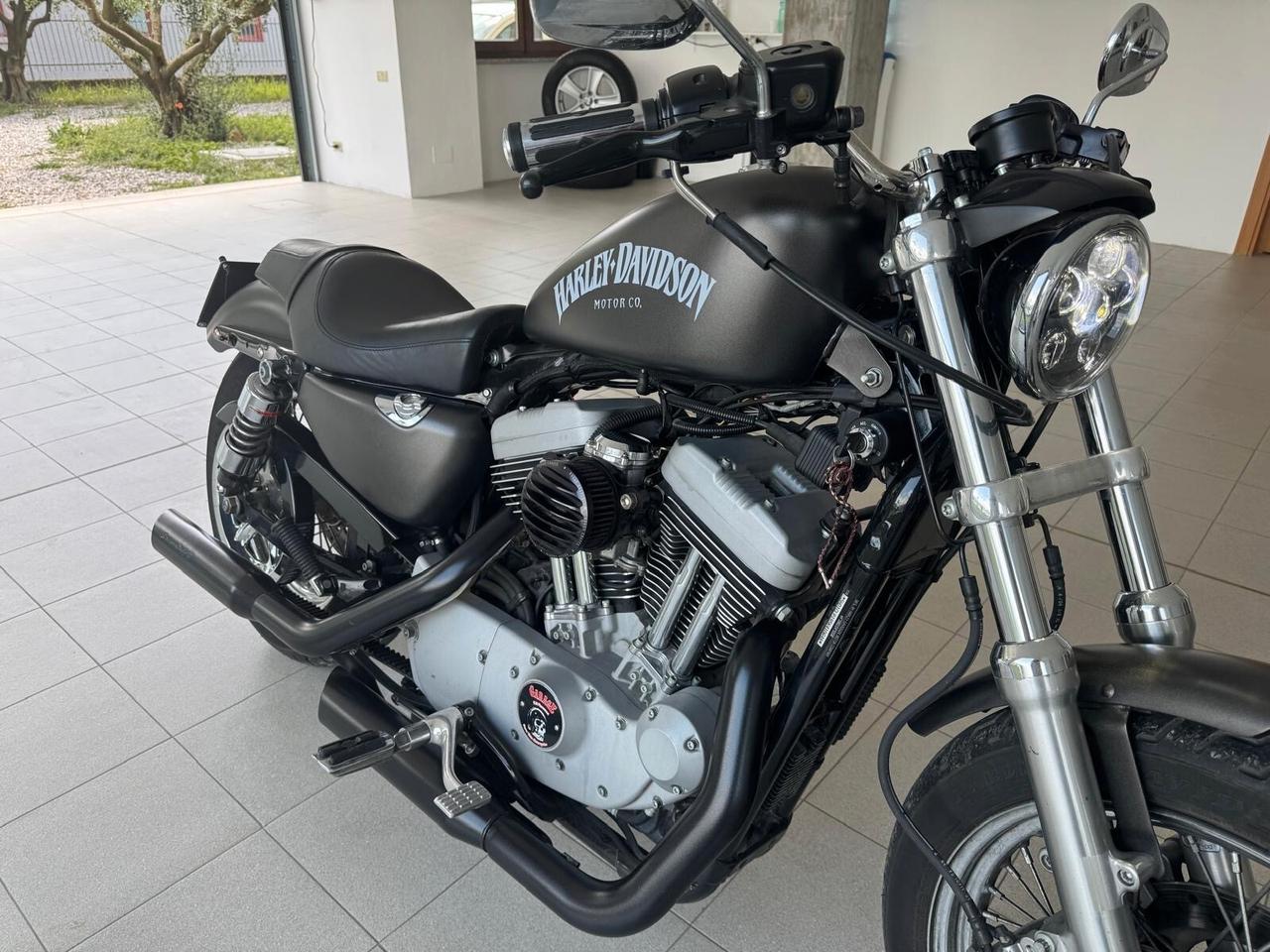Harley-davidson 1200 Sportster HARLEY-DAVIDSON SPORTSTER 1200 XL R
