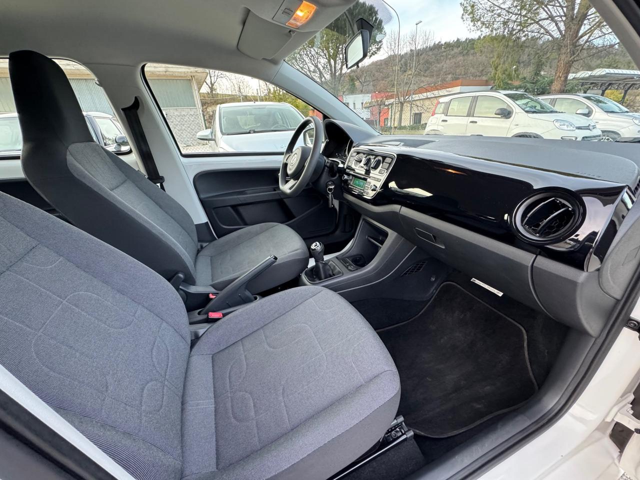 Volkswagen up! 1.0 5p. eco move 70Cv BMT