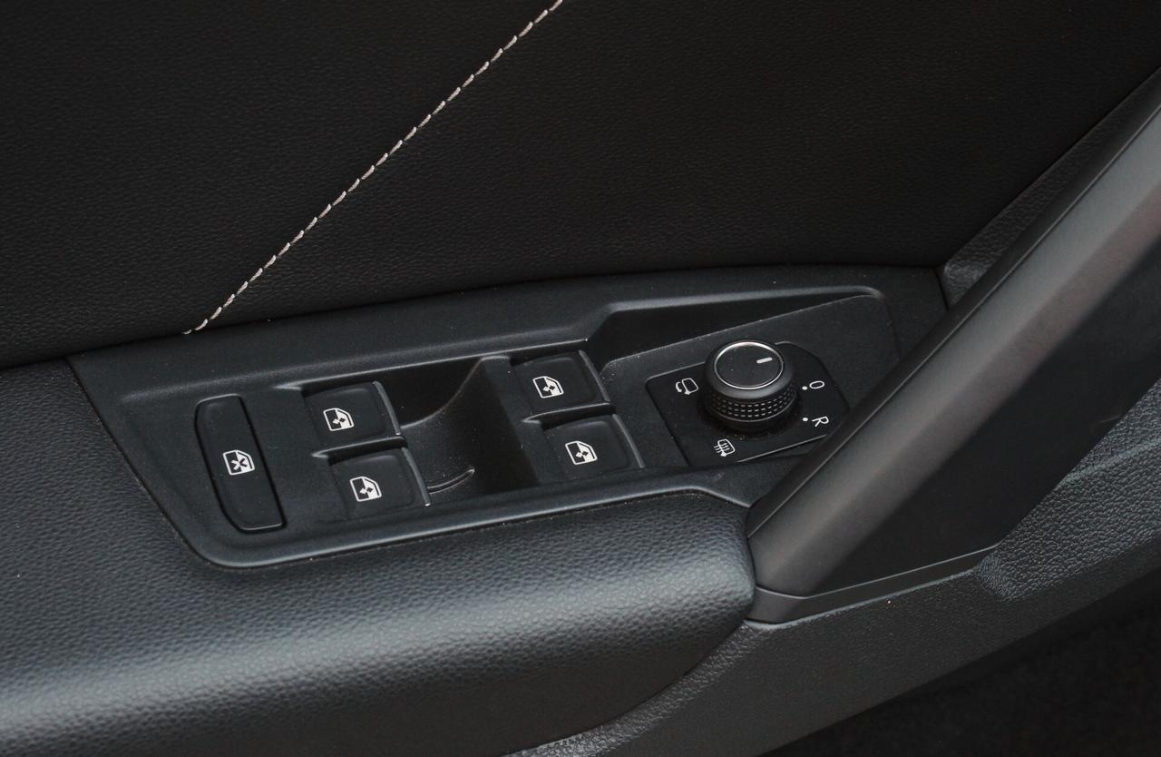 Volkswagen Tiguan 2.0 TDI 150 CV SCR DSG R-Line