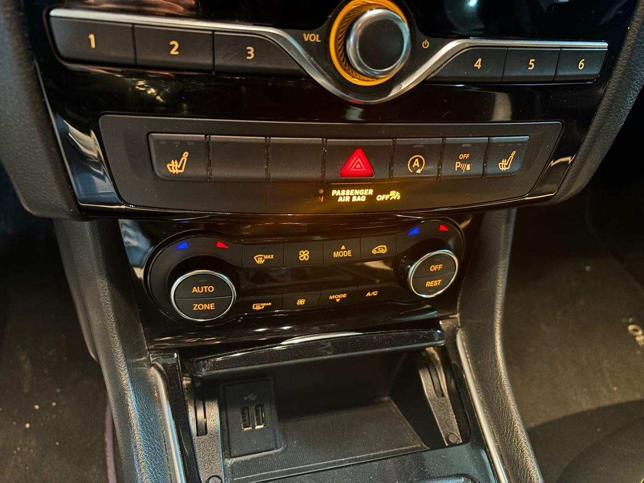 Infiniti Q30 1.5 diesel Sport