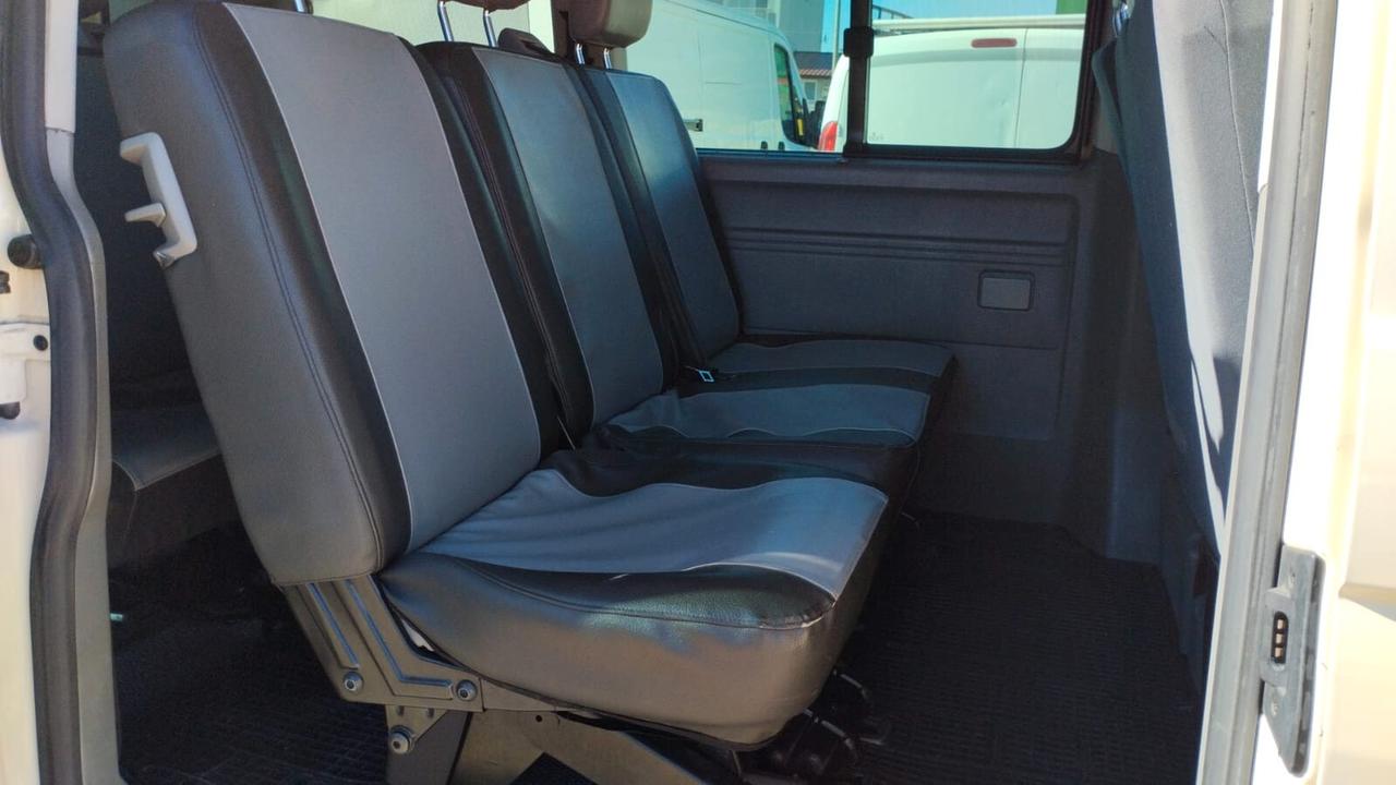 Volkswagen Transporter 2.0 TDI 140CV PL Kombi