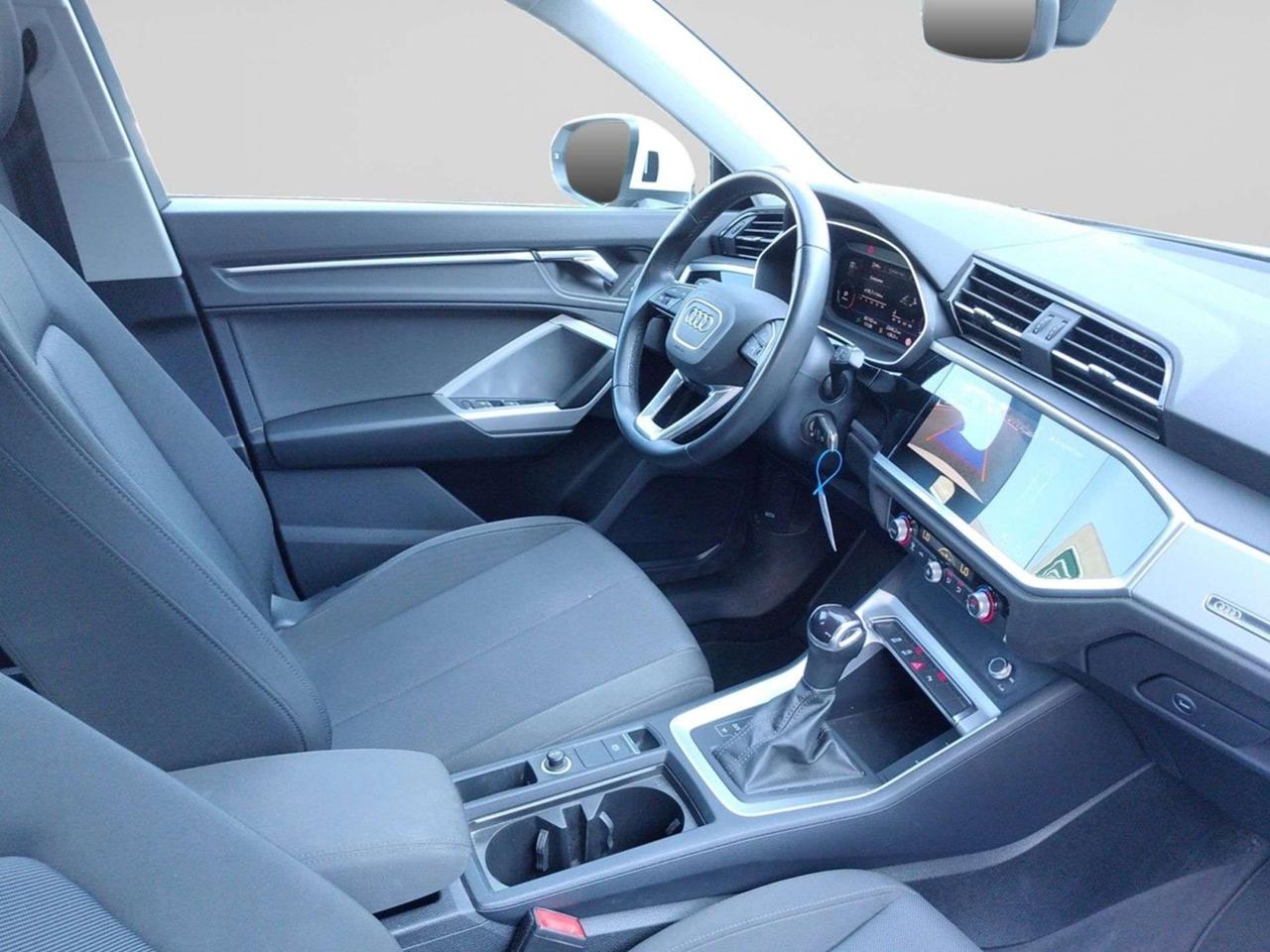 Audi Q3 AUDI Q3 35 TDI S tronic Business Advanced