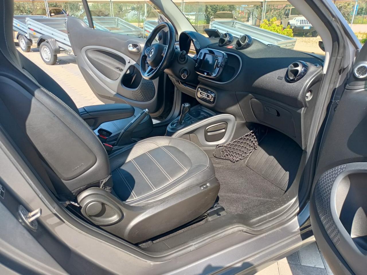 Smart ForTwo 90 T twinamic cabrio BRABUS STYLE