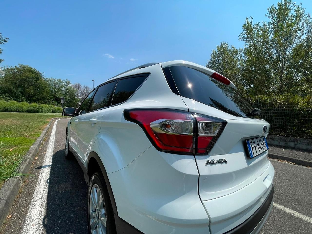 Ford Kuga 2.0 TDCI 120 CV S&S 2WD Powershift ST-Line