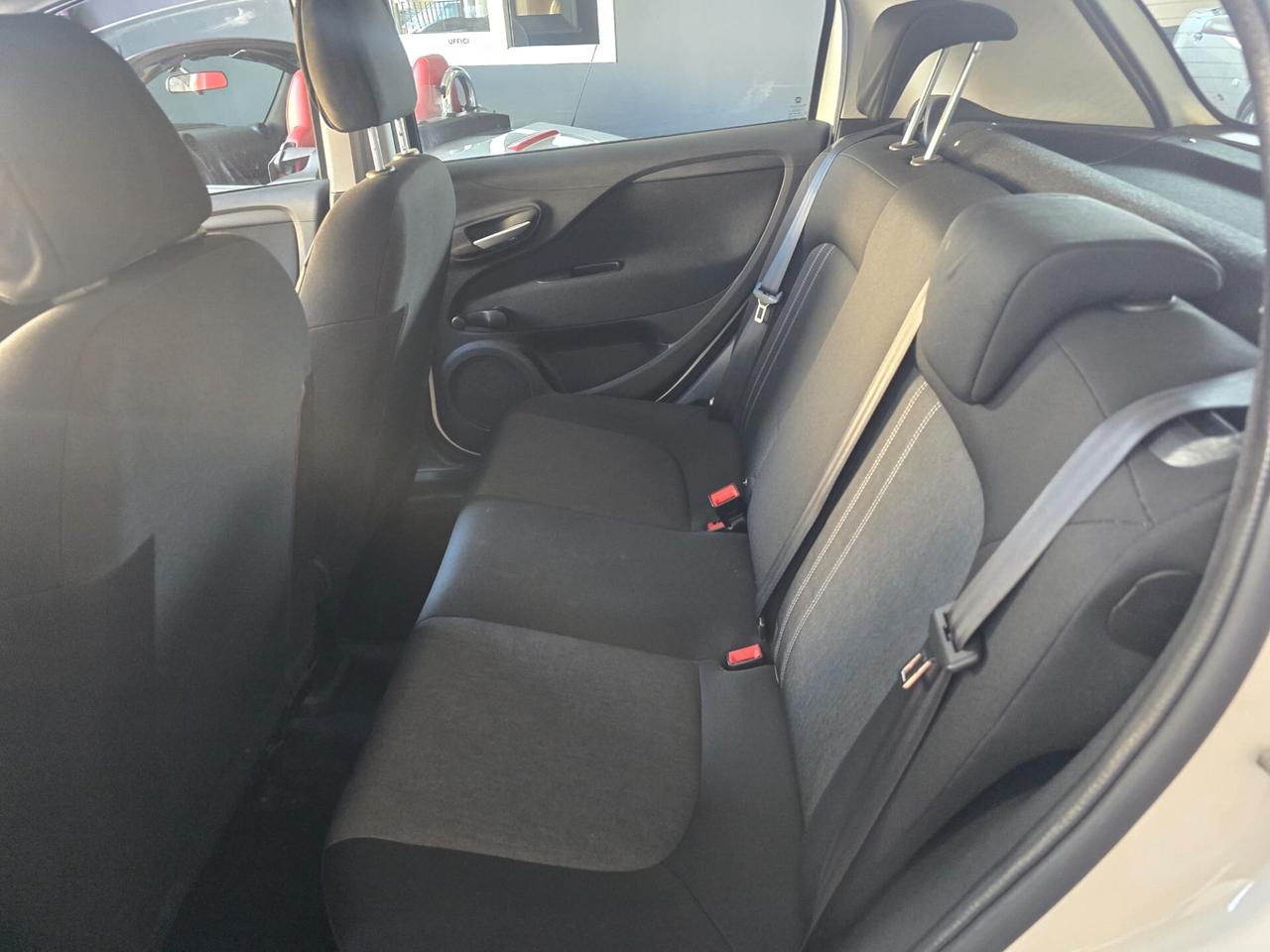 Fiat Punto 1.4 S&S 8V Dualogic 5 porte RACING