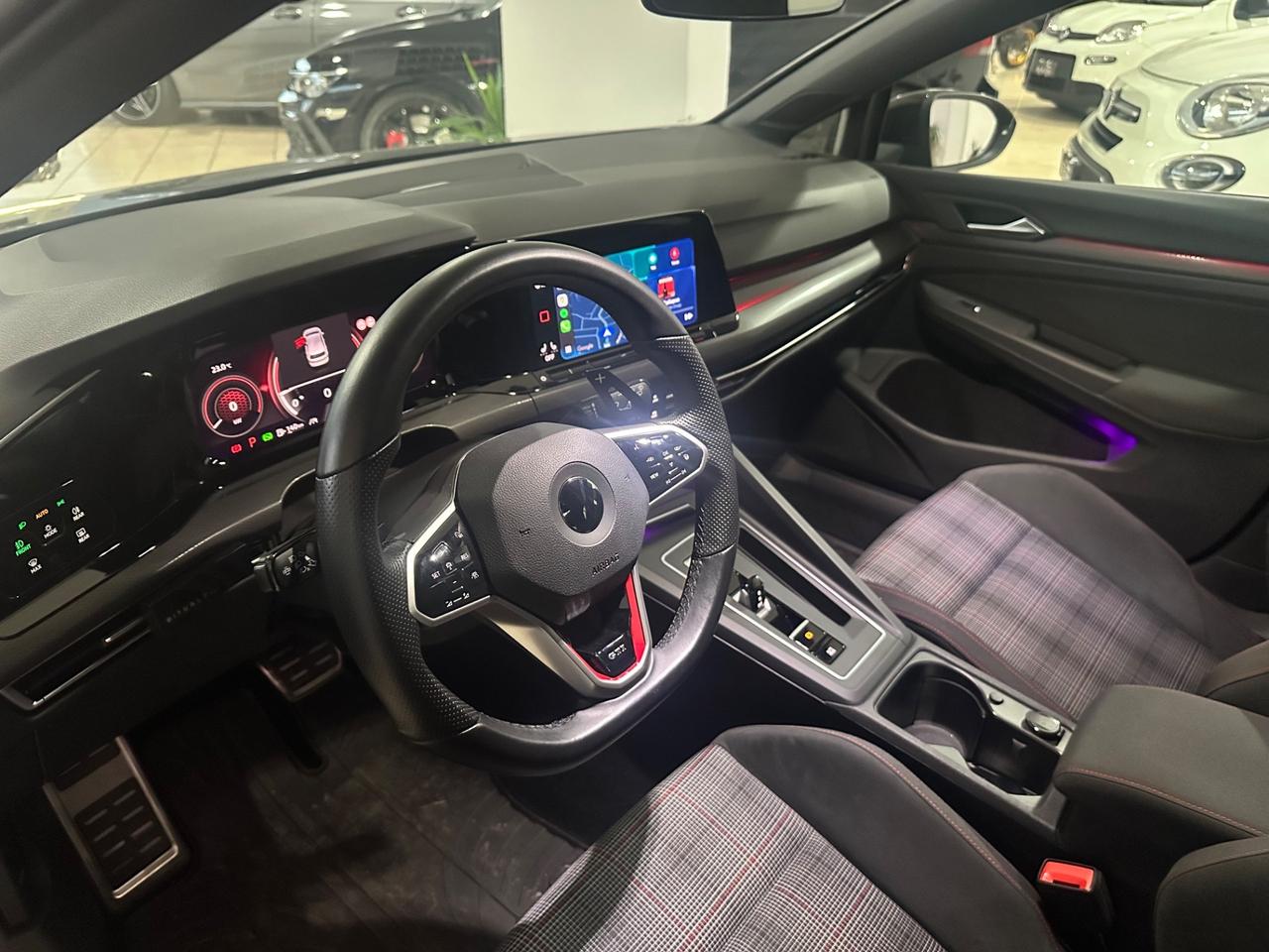 Volkswagen Golf GTI 2.0 TSI DSG