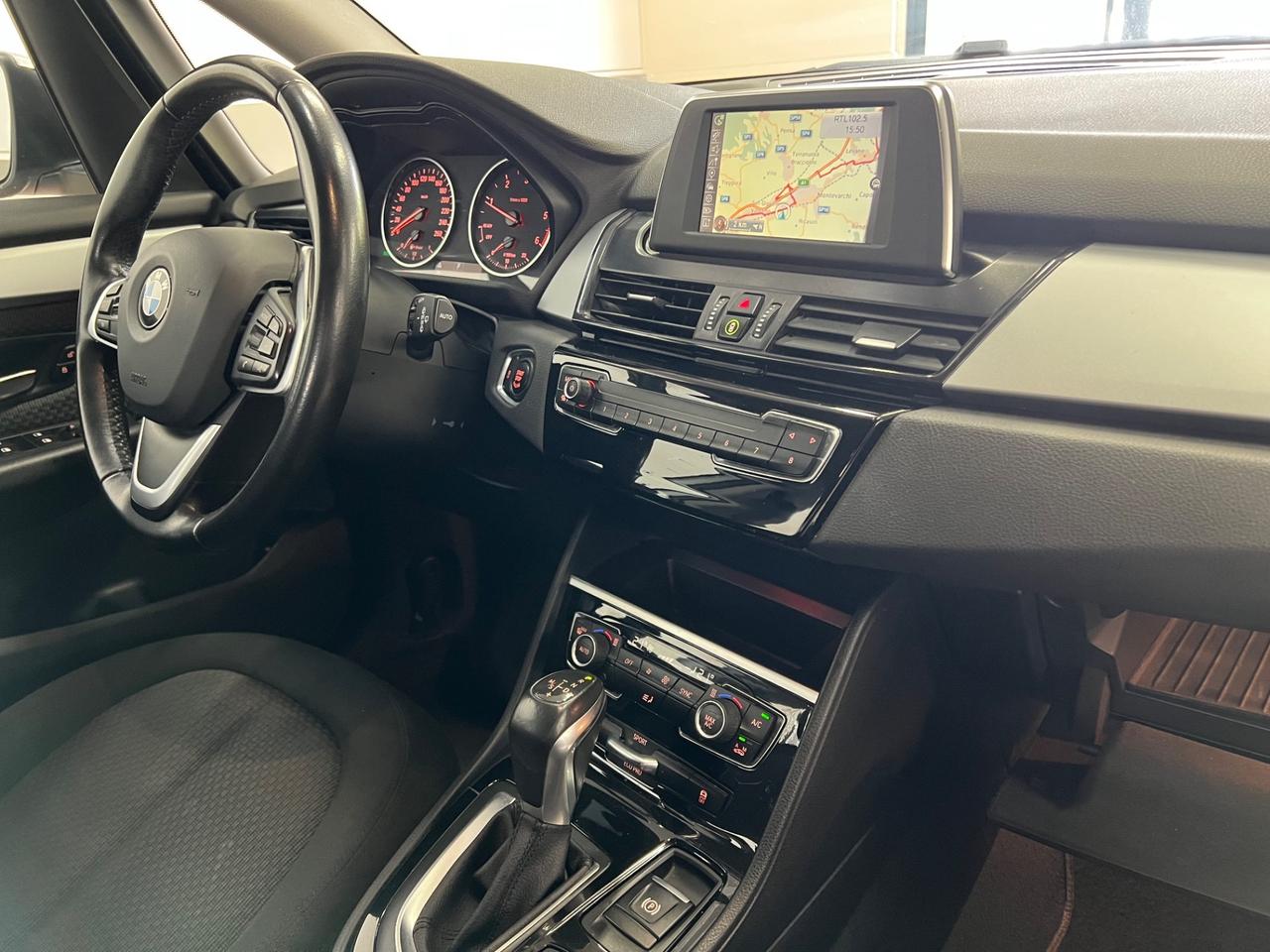 Bmw 2er Active Tourer 218d Advantage