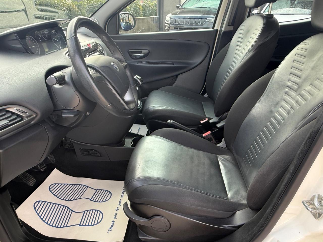 Lancia Ypsilon 1.2 69 CV 5 porte GPL Ecochic Platinum