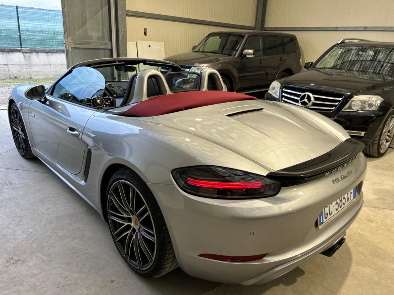 Porsche 718 Spyder Boxster PDK
