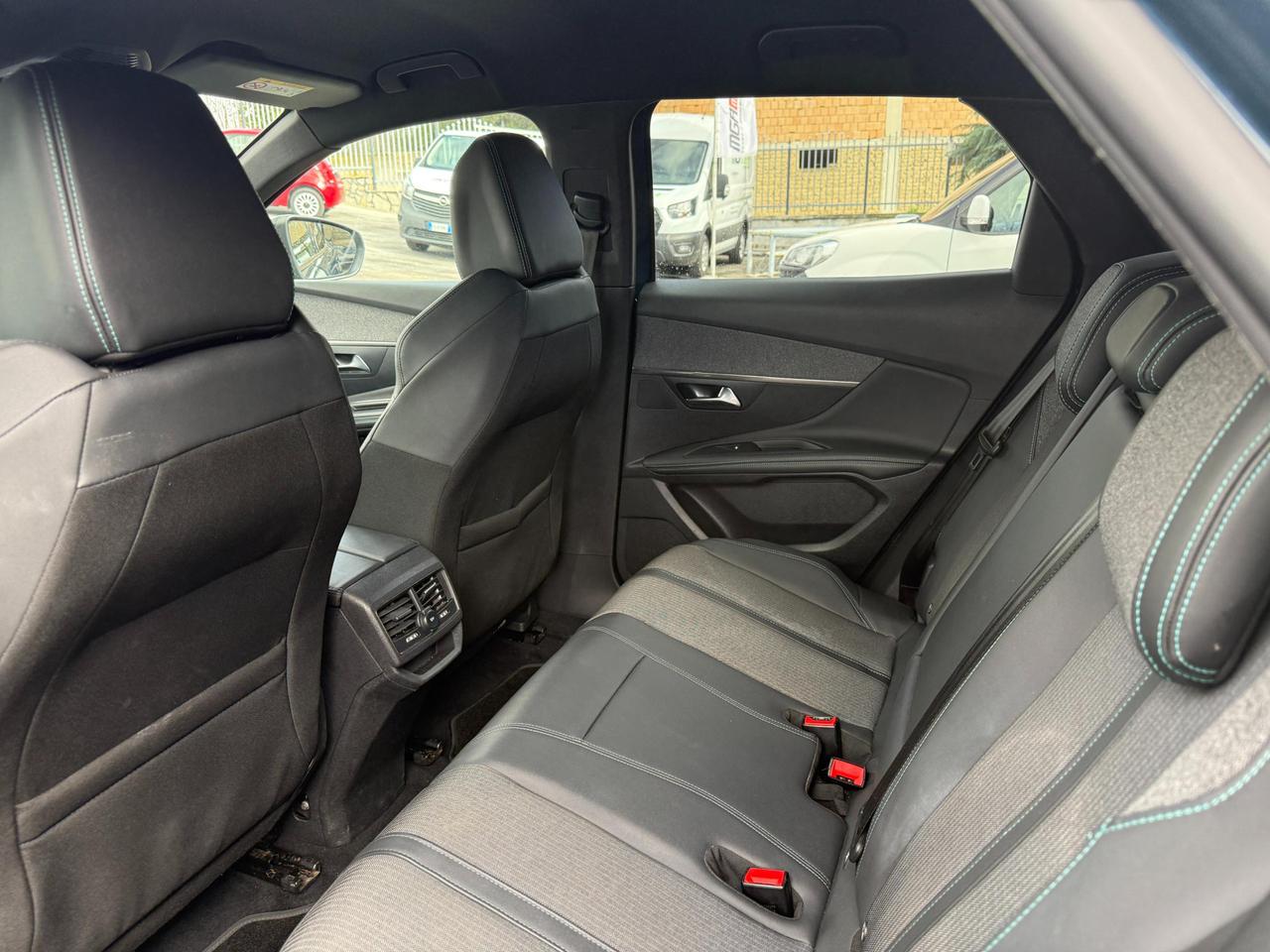 Peugeot 3008 3008 1.6 hybrid4 phev Allure Pack 300cv e-eat8