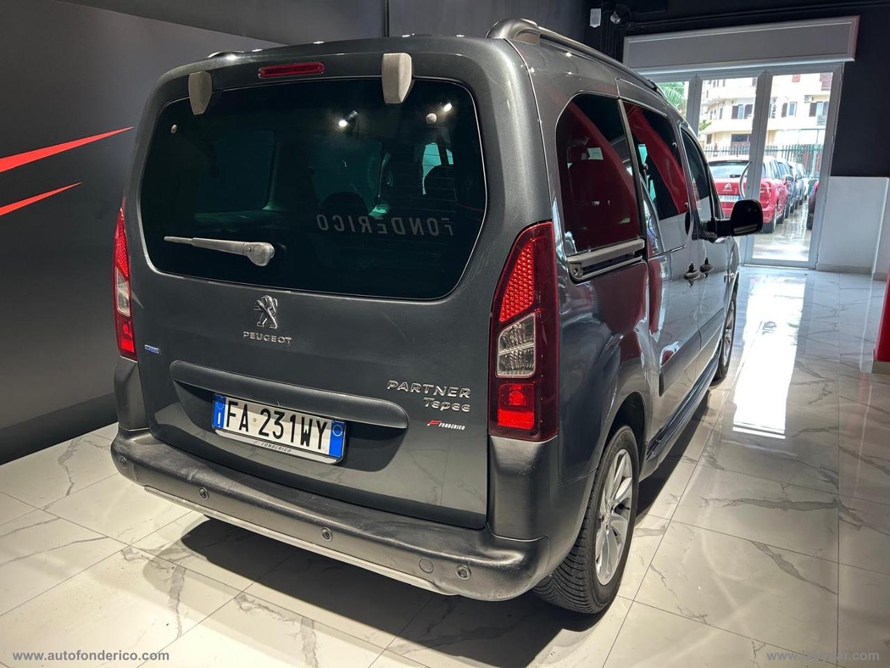 PEUGEOT Partner Tepee BlueHDi 120 Outdoor