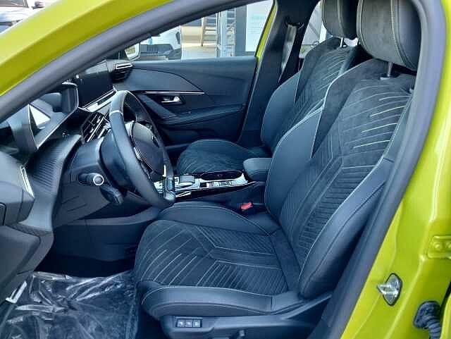 Peugeot 208 Hybrid 136 e-DCS6 GT