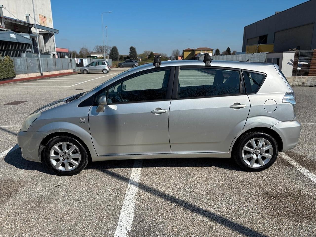 Toyota Corolla Verso 1.8 16V Sol 7 POSTI tagliandata sempre in concessionario toyota UNICO PROPRIETARIO