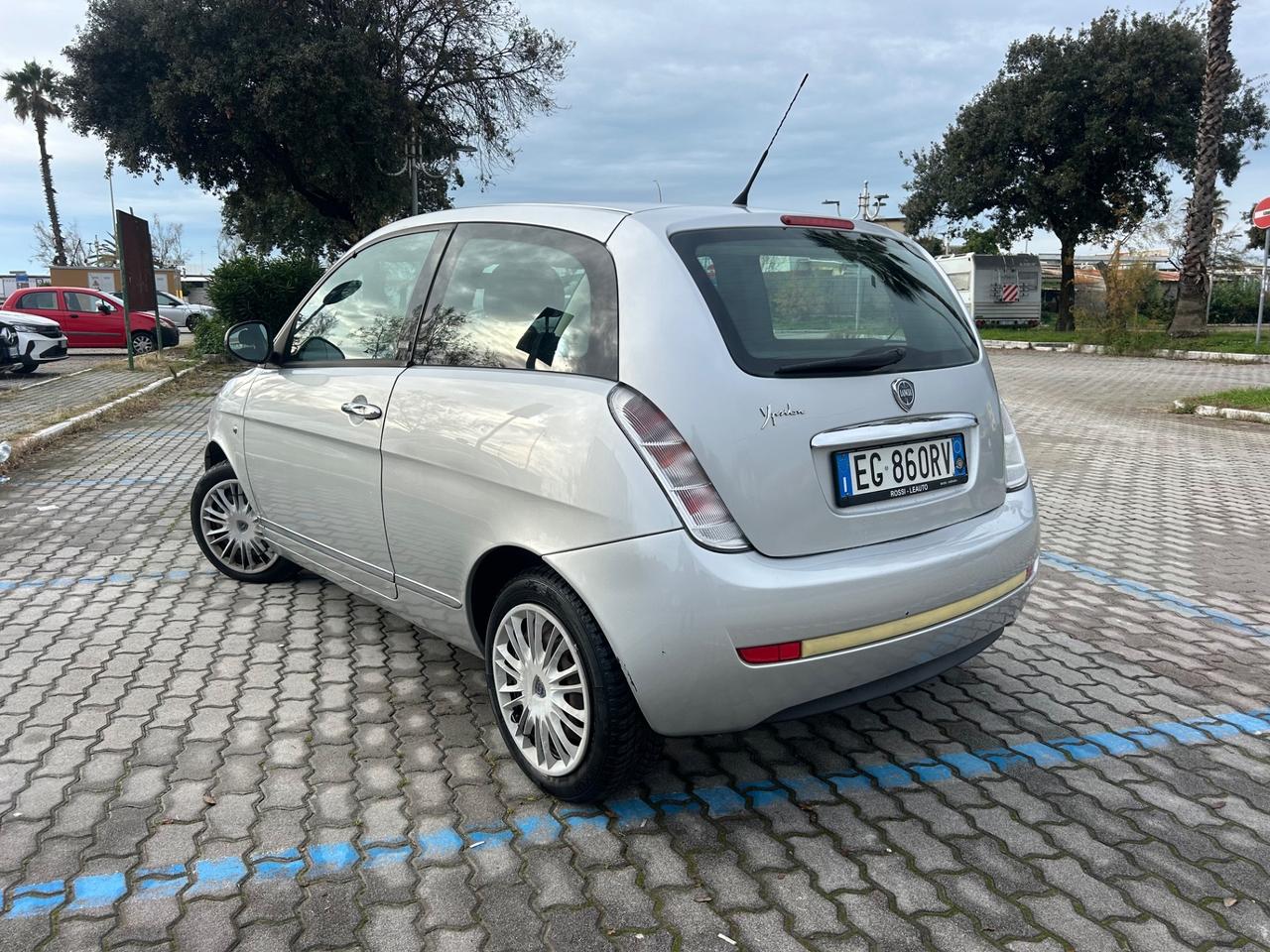 Lancia Ypsilon 1.4 Platinum Ecochic GPL