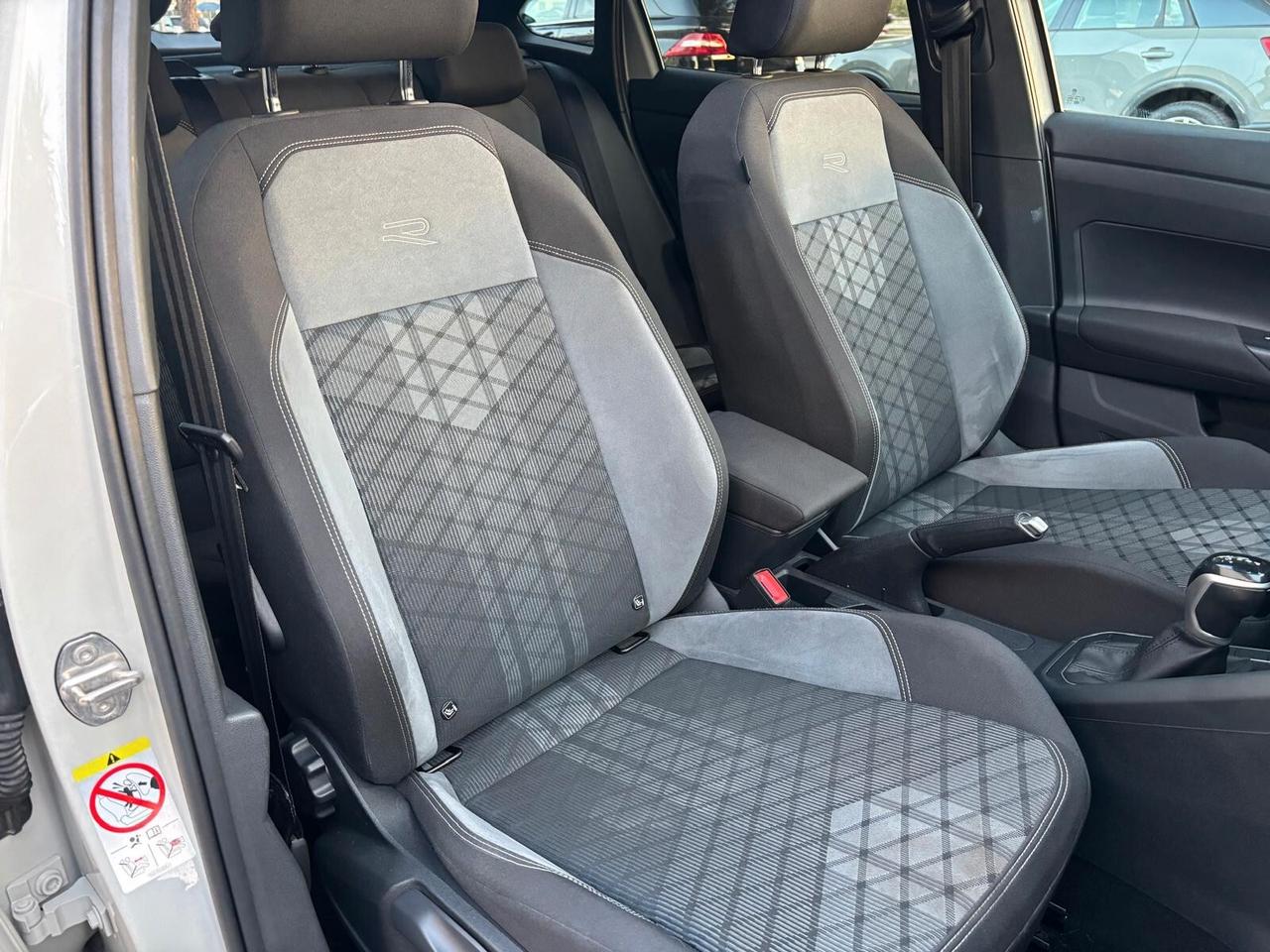 Volkswagen Taigo 1.0 R Line DSG 110CV
