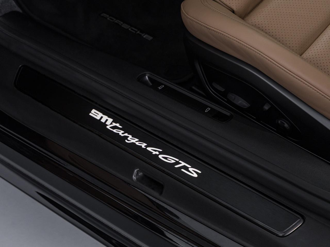 Porsche 911 targa 3.0 4 gts auto