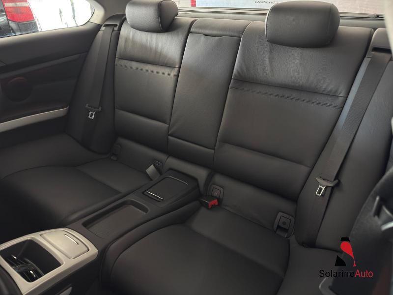 BMW 330 xi Coupe Attiva