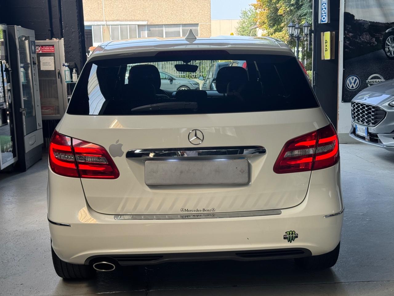Mercedes-benz B 180 CDI BLUEEFFICIENCY PREMIUM (80 KW)