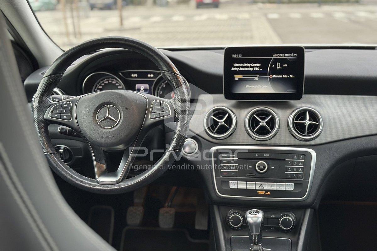 MERCEDES GLA 180 Sport