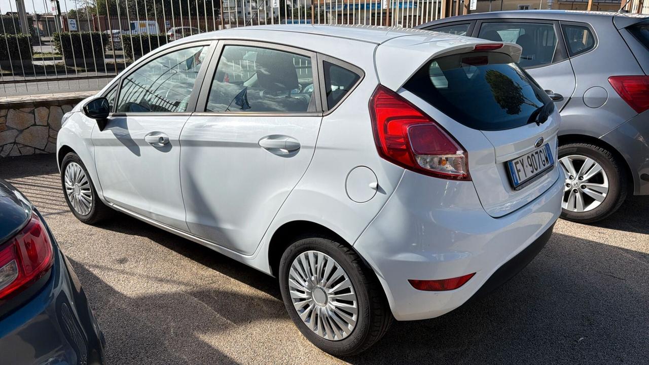 Ford Fiesta 1.4 5 porte Bz.- GPL