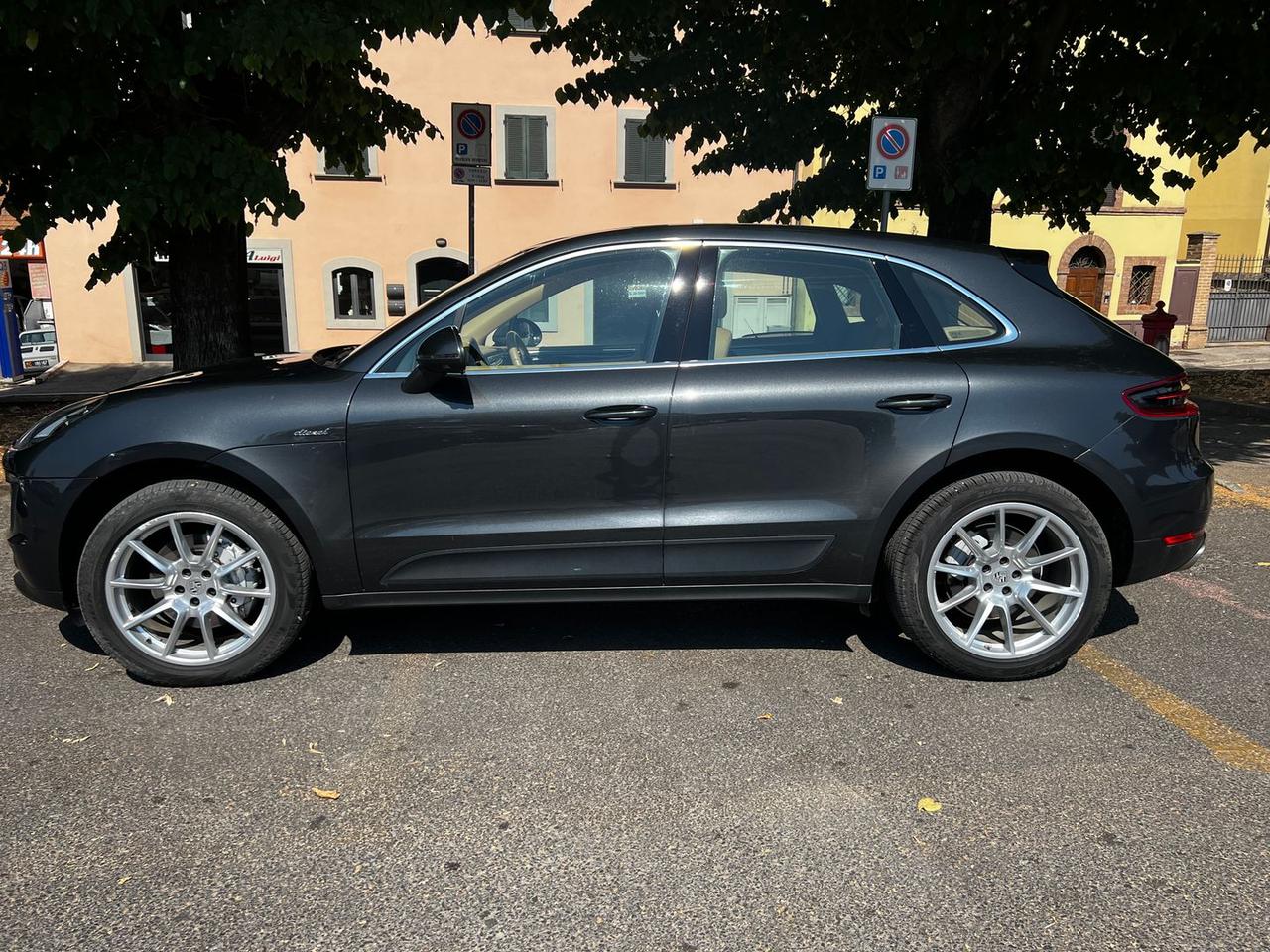 Porsche Macan 3.0 S #11485