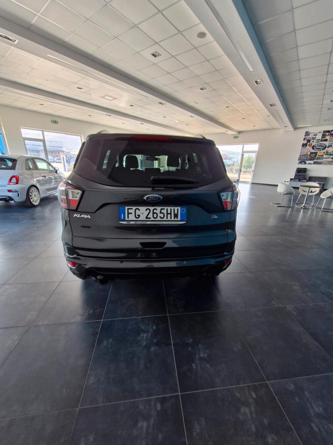Ford Kuga 2.0 TDCI 150 CV S&S 4WD Powershift ST-Line