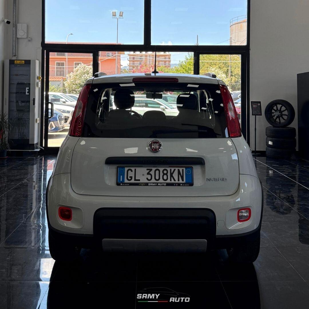 Fiat Panda 1.0 FireFly S&S Hybrid Red