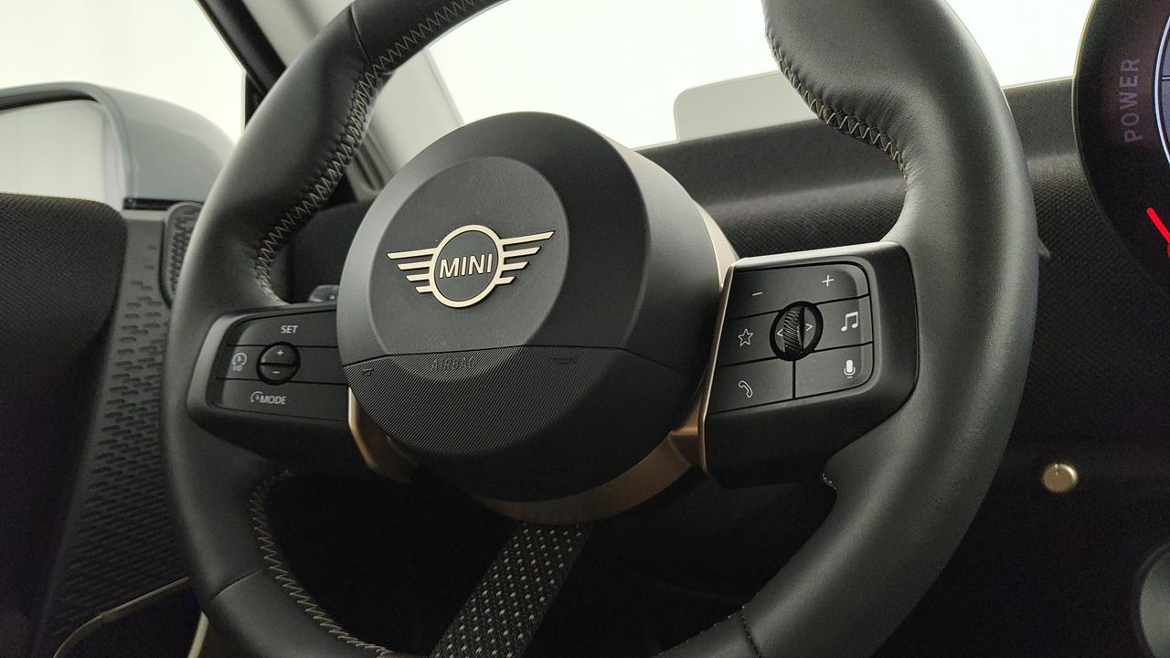 MINI Mini Cooper J01 - Mini Cooper SE Favoured