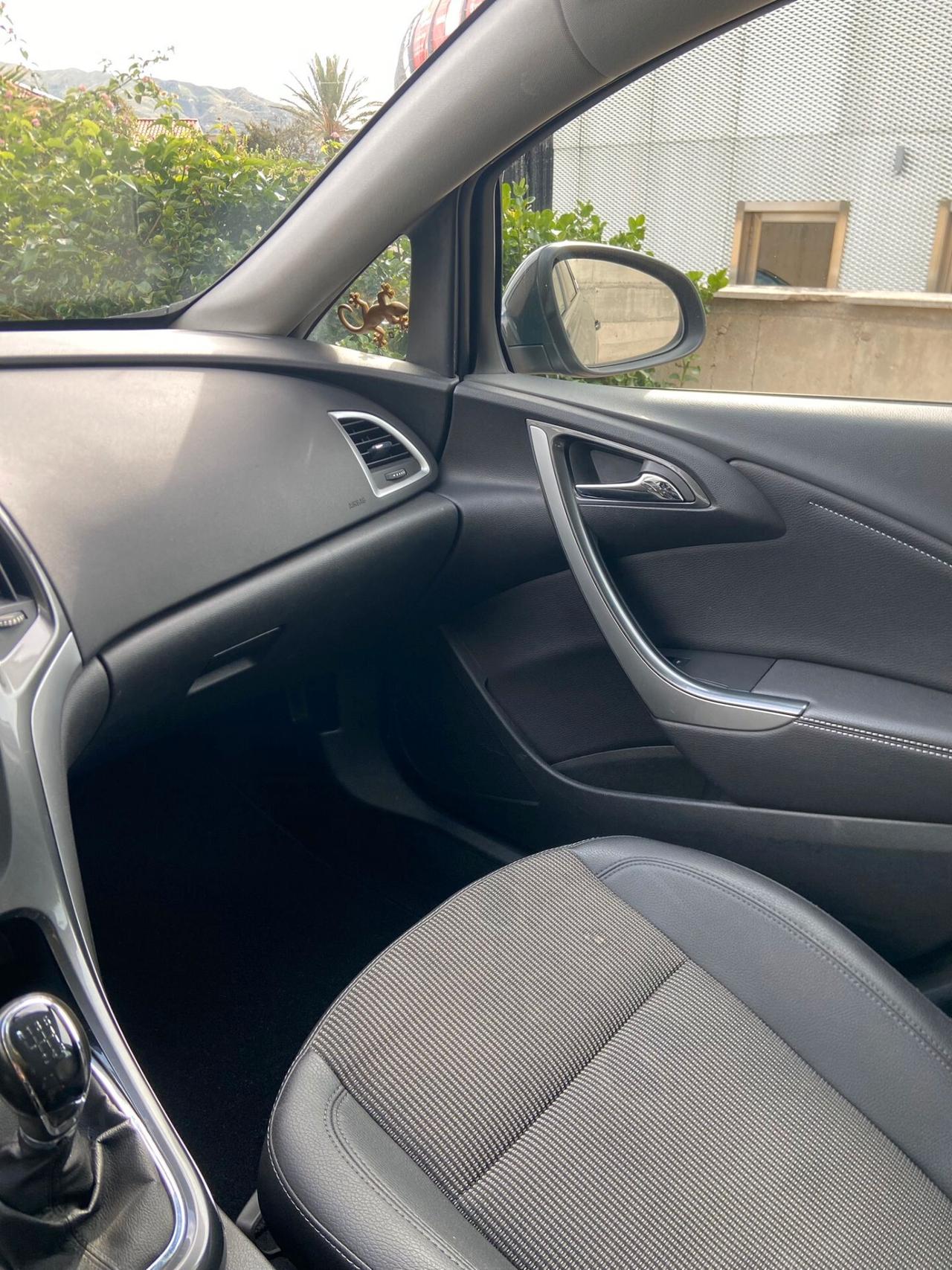 Opel Astra Sports Tourer 1.7 TDCI 130cv Cosmo