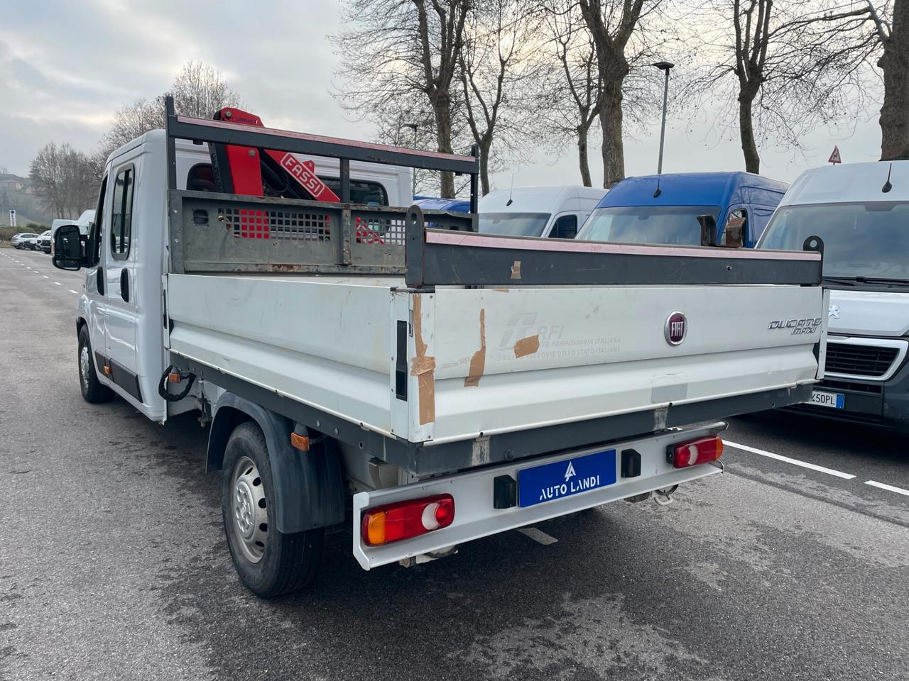 Fiat Ducato 295 2.3 mjt 6 posti CON GRU