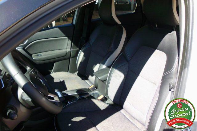 RENAULT Captur Full Hybrid E-Tech 145 CV Initiale Paris