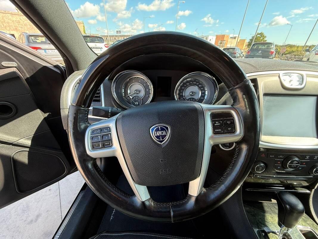 Lancia Thema 3.0 V6 mjt II Platinum 239cv auto