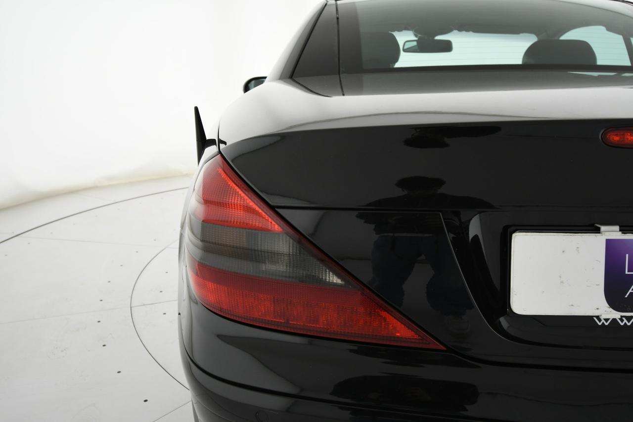 Mercedes-Benz SL 500 V8 ORIGINAL PACK AMG