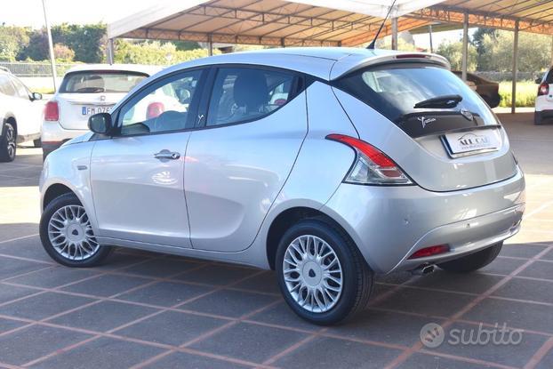 Lancia Ypsilon 1.3 m-jet 95cv Gold