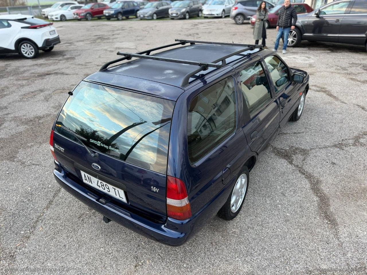 FORD Escort 1.6I 16V SW GHIA