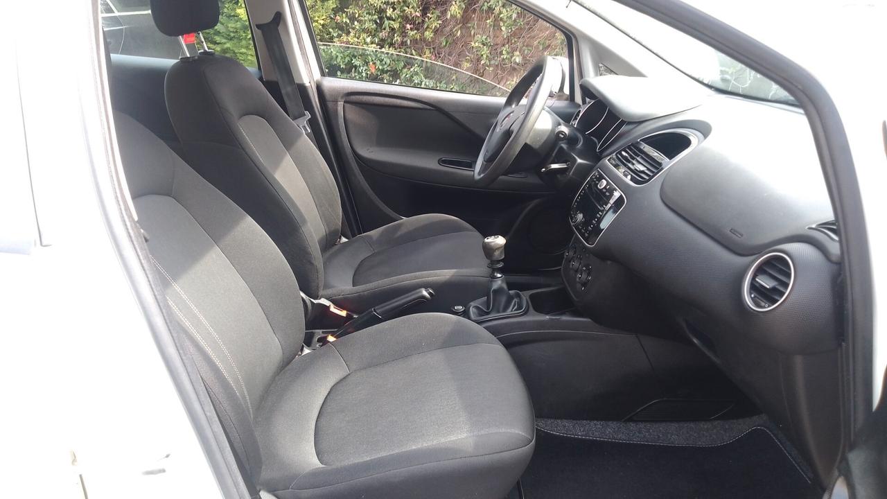 Fiat grande Punto 1.2 8V 5 porte Street 2017 BZ neopatentati