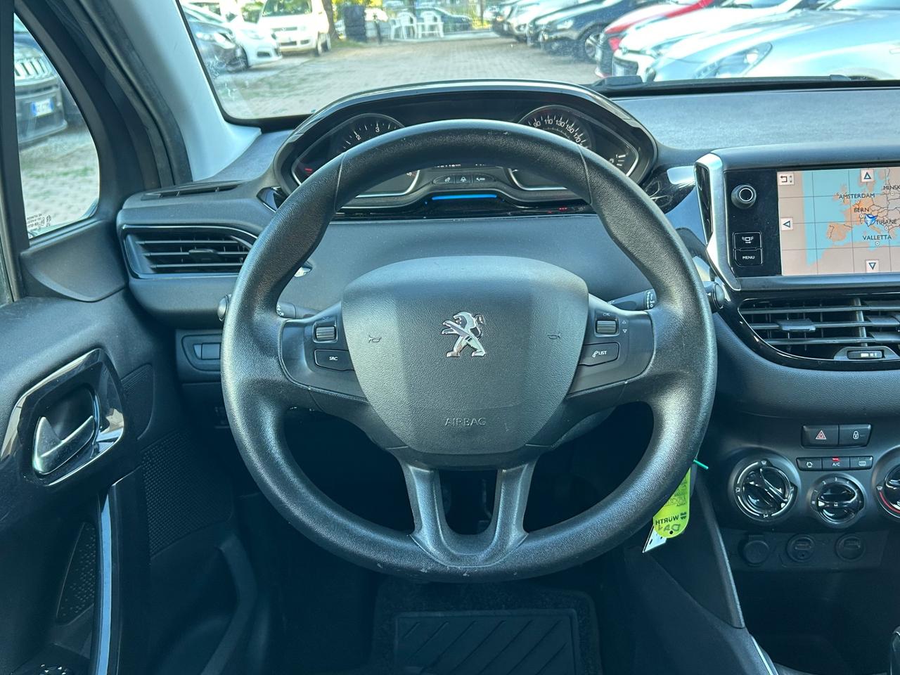 Peugeot 208 1.4 HDi 68 CV 5 porte Allure