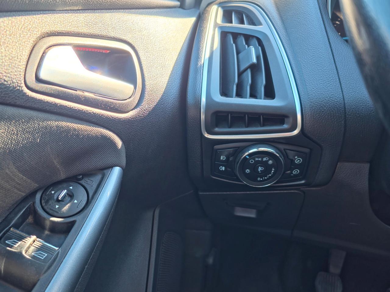 Ford Focus 1.6 TDCi 115 CV SW Titanium 2012-E5 Manuale NEO