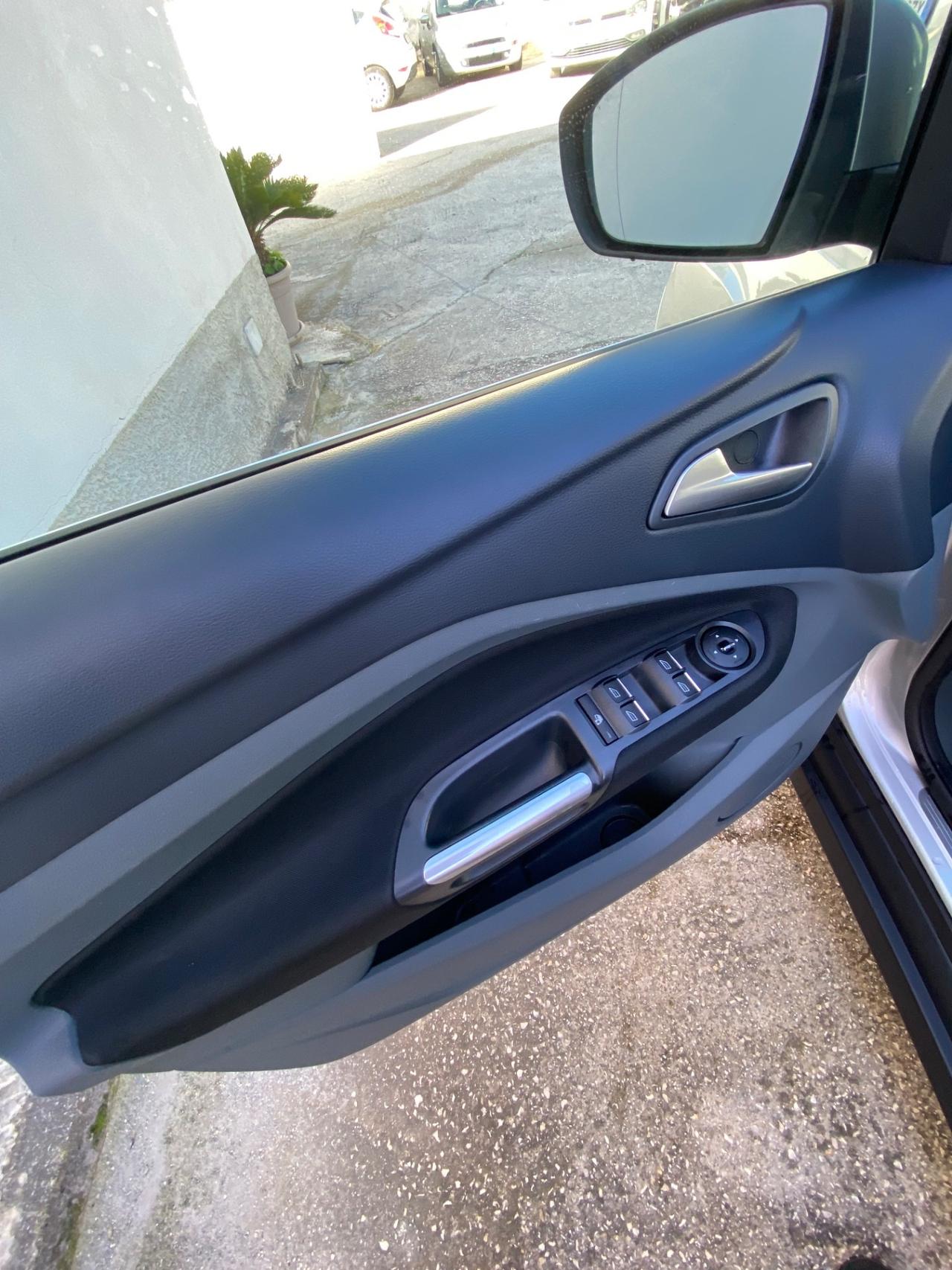 Ford C-Max 1.6 TDCi 115CV Titanium