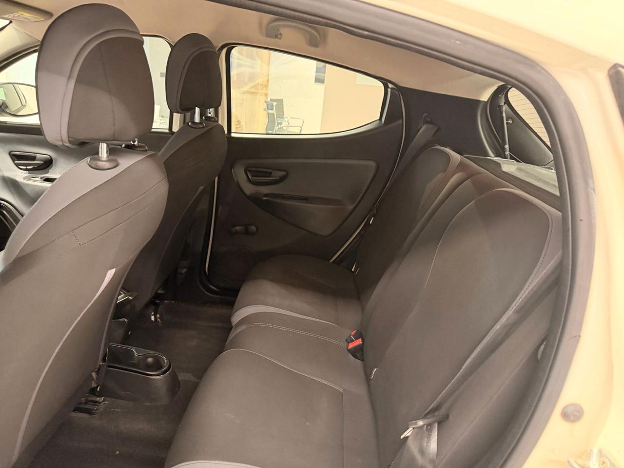 Lancia Ypsilon 1.2 69 CV 5 porte Platinum