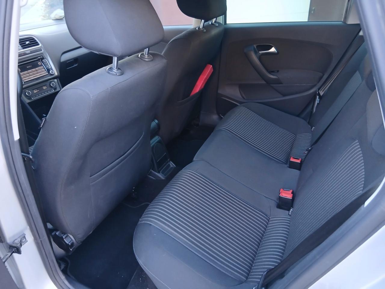 Volkswagen Polo 1.4 5 porte Highline neopatentati tua a e 185 mese