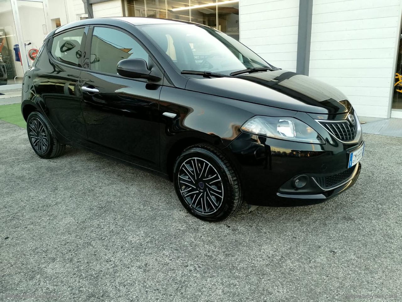 LANCIA Ypsilon 1.0 FireFly 5p.S&S Hyb. Eco Gold