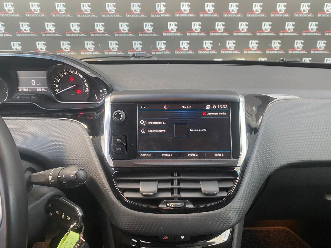 Peugeot 208 PureTech 82 5p. GPL Allure